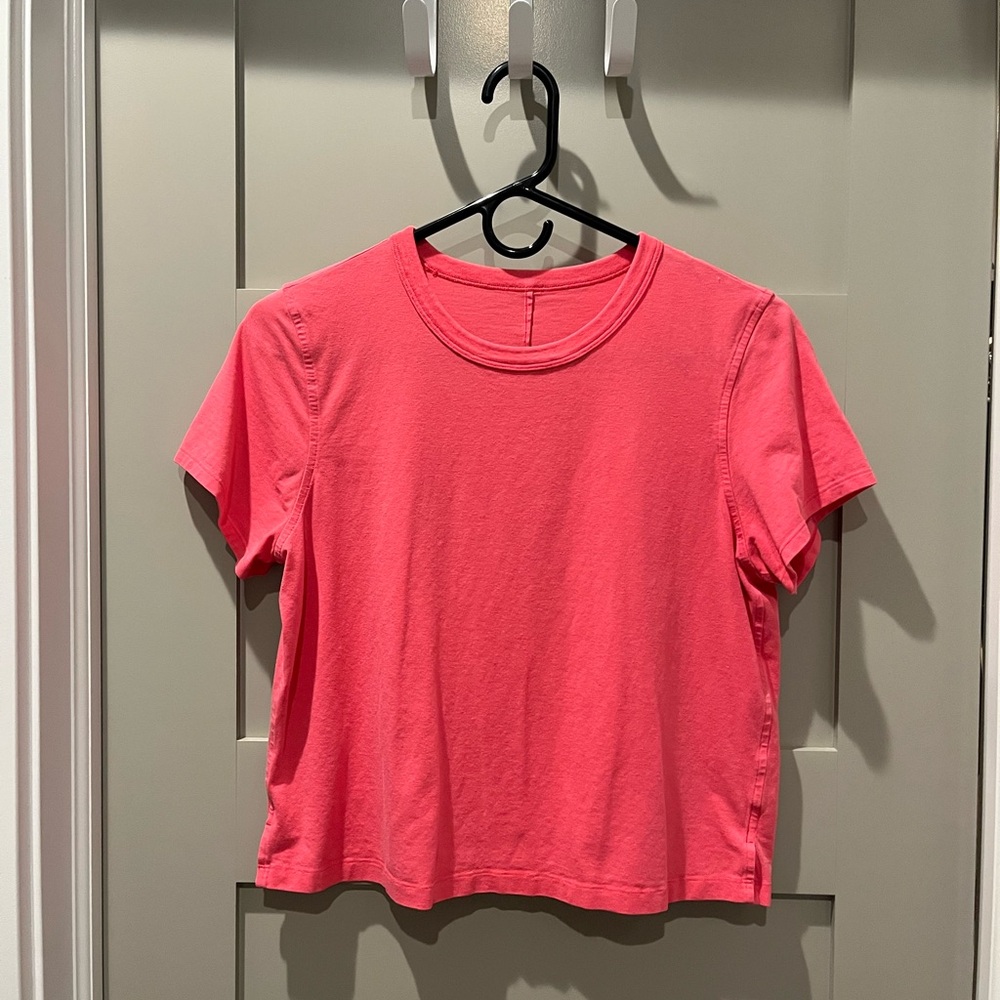 lululemon athletica Coral Short Sleeve Tee